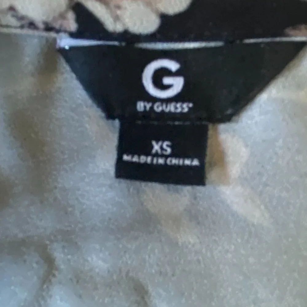 G by Guess Top - Picture 5 of 6